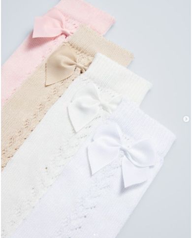 Calcetín calado alto con pompón 6 unidades (caja) Ysabel Mora 02854