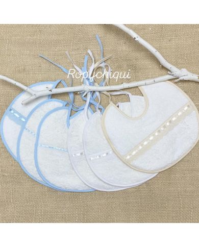 Babero rizo 100% con puntilla surtida 12 unidades 535