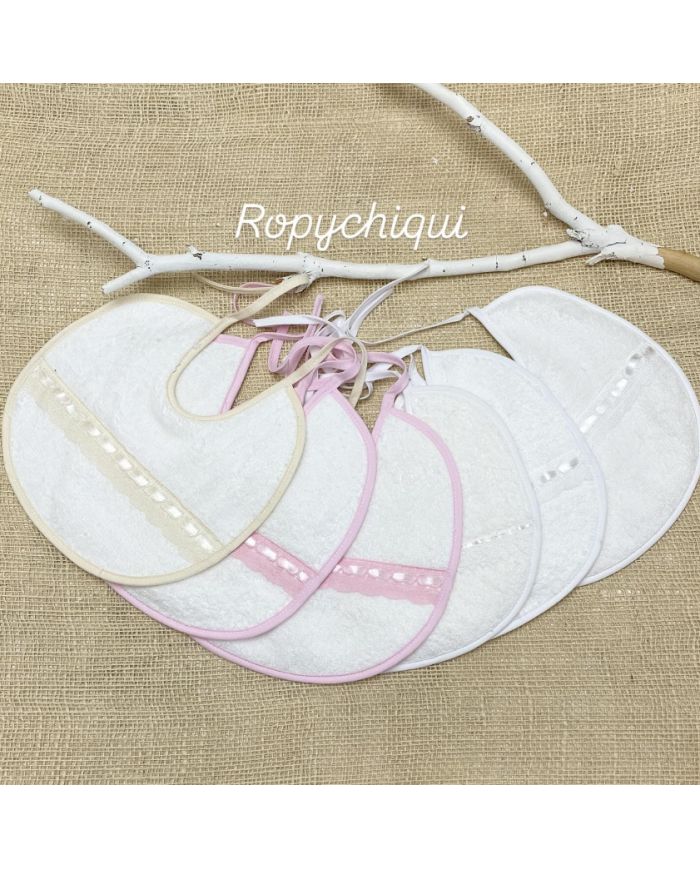 Babero rizo 100% con puntilla surtida 12 unidades 535